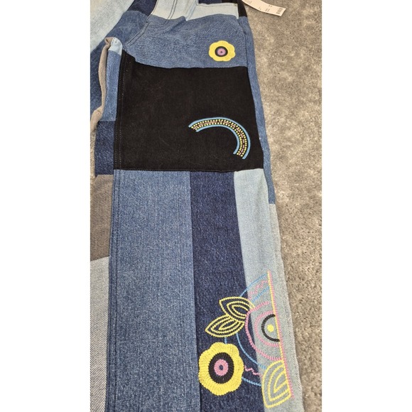 NWT Urban Outfitters BDG Patchwork High Rise Baggy Jeans Women 26x31 Boho Hippie - Picture 7 of 13